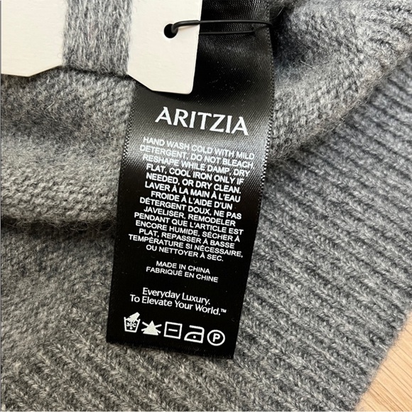 Aritzia 100% Cashmere Charcoal Crew Neck Sweater small - Picture 5 of 7